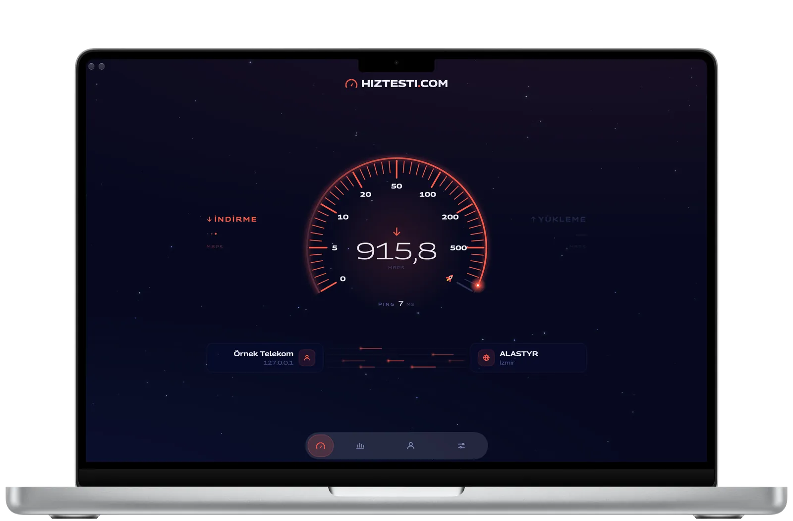 MacBook'ta ölçüm sürerken göstergenin indirme hızını 915,8 Mbps olarak göstermesi
